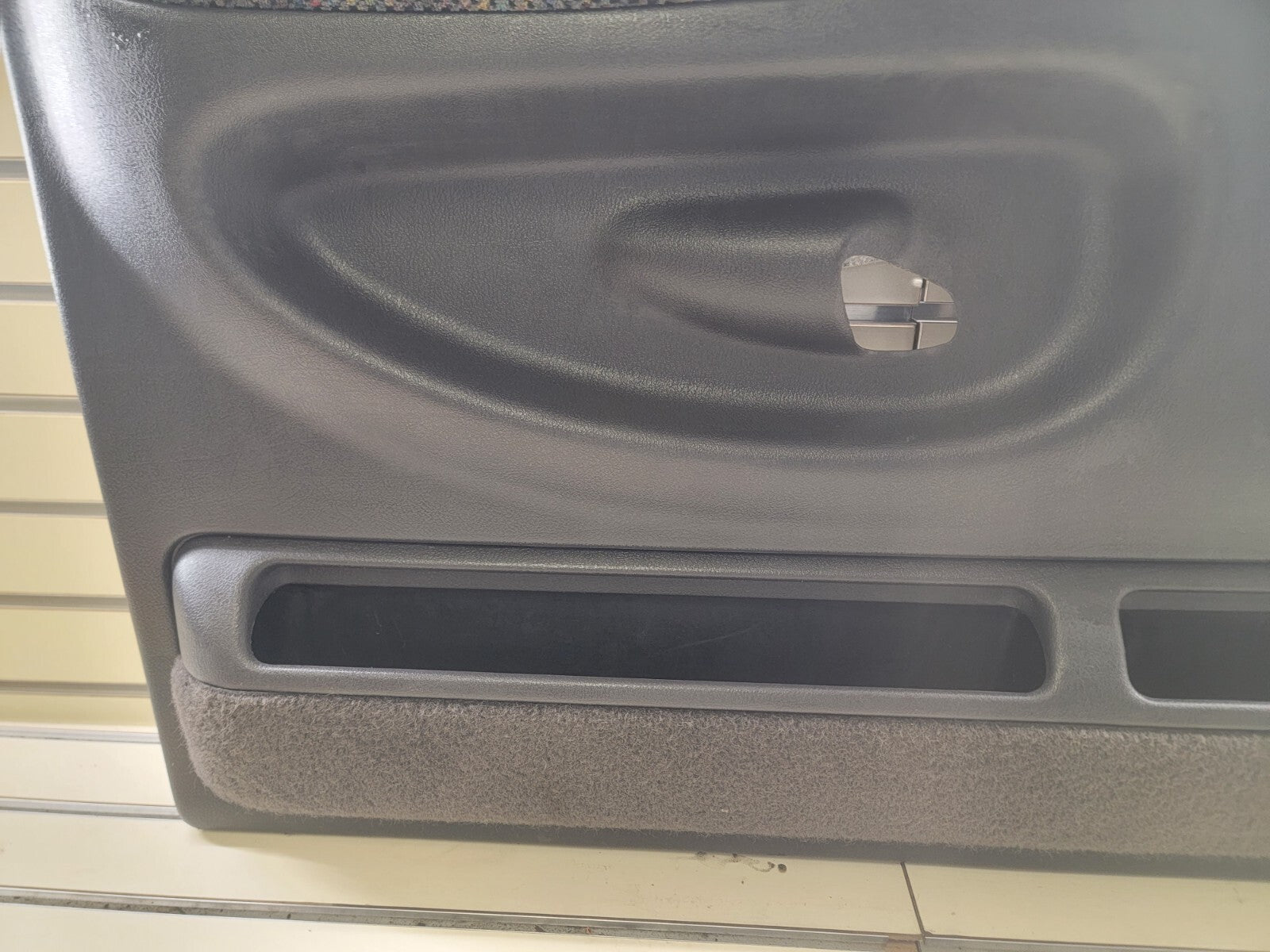 98-01 Dodge Ram 1500 2500 3500 Front Left Driver Door Trim Panel black auto D10