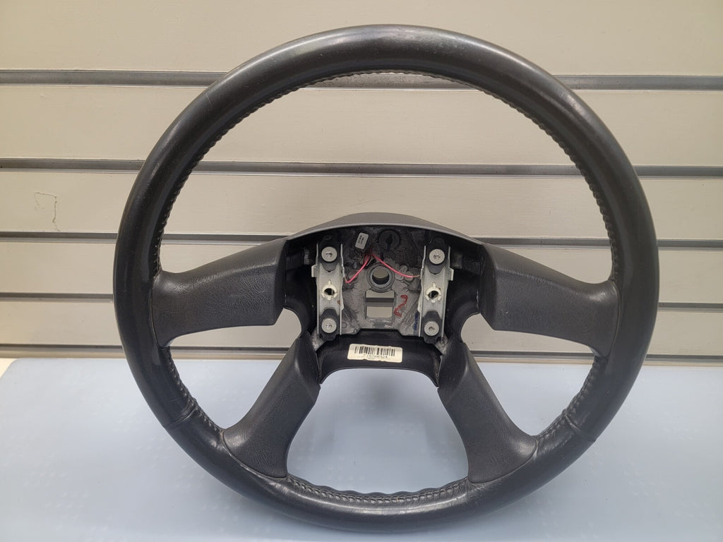 02-09 Trailblazer Envoy03-06 SILVERADO SIERRA YUKON STEERING WHEEL LEATHER BLACK
