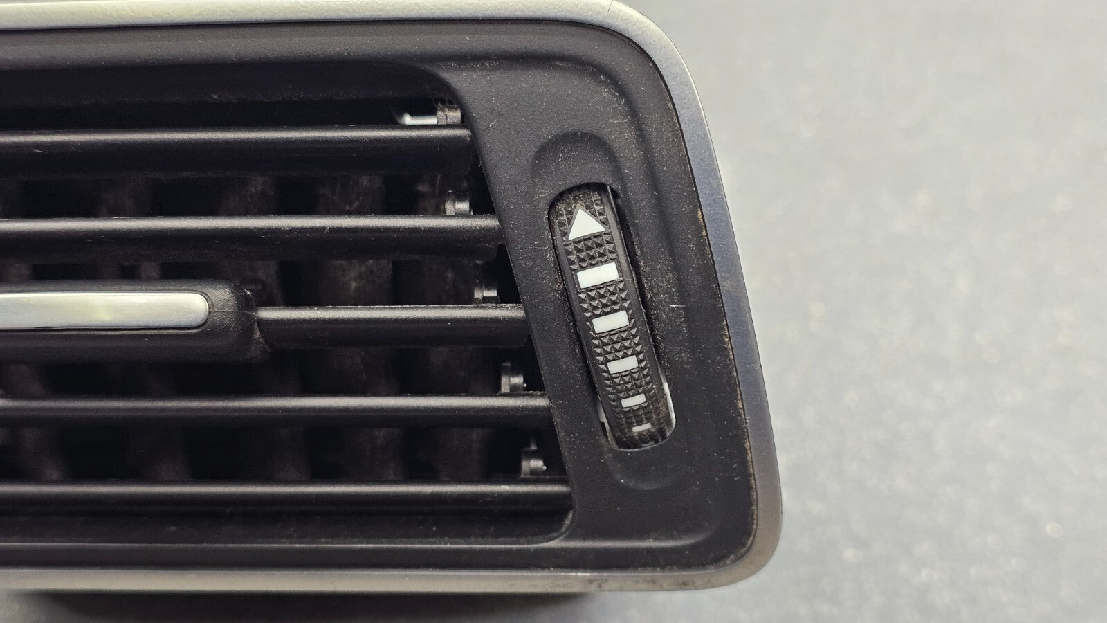 🔥09-17 VW Passat CC Front Right passenger Air Vent A/C AC Heater Panel Black