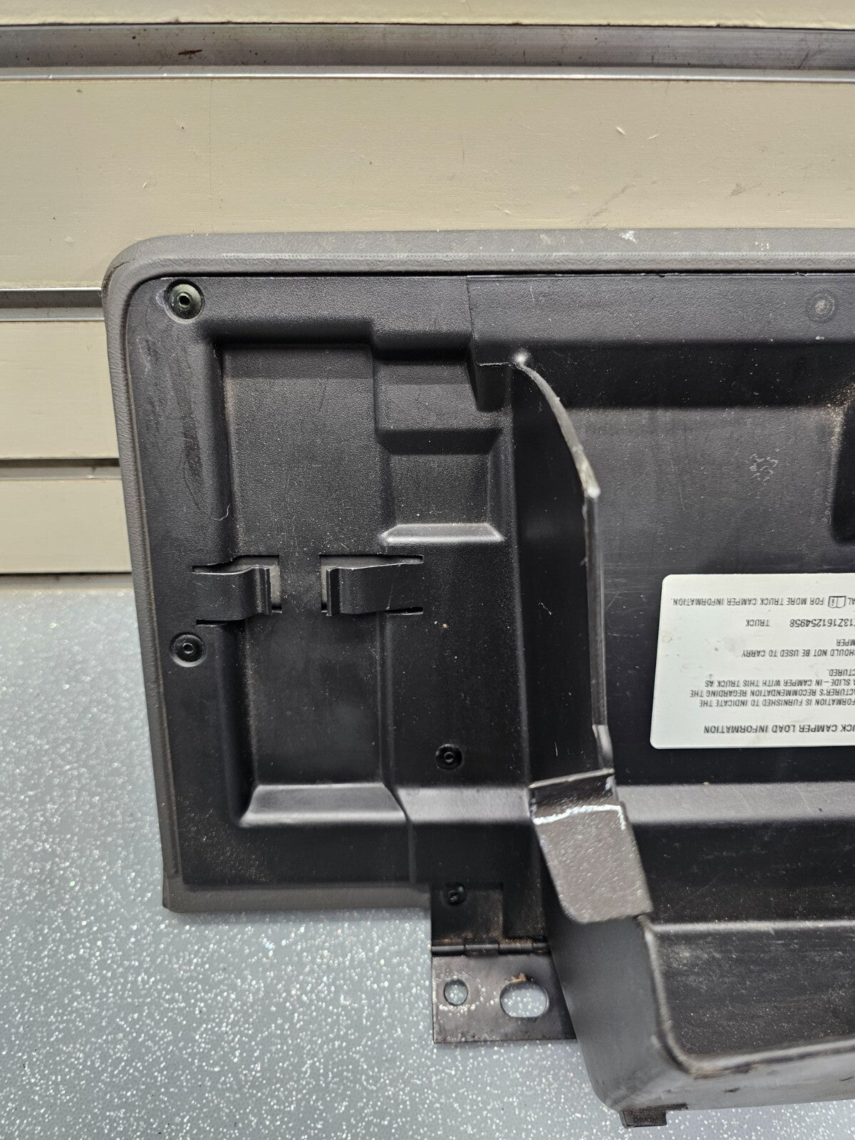 🔥99-06 SILVERADO SIERRA Dash GLOVE BOX Storage Compartment Assembly GRAY G3