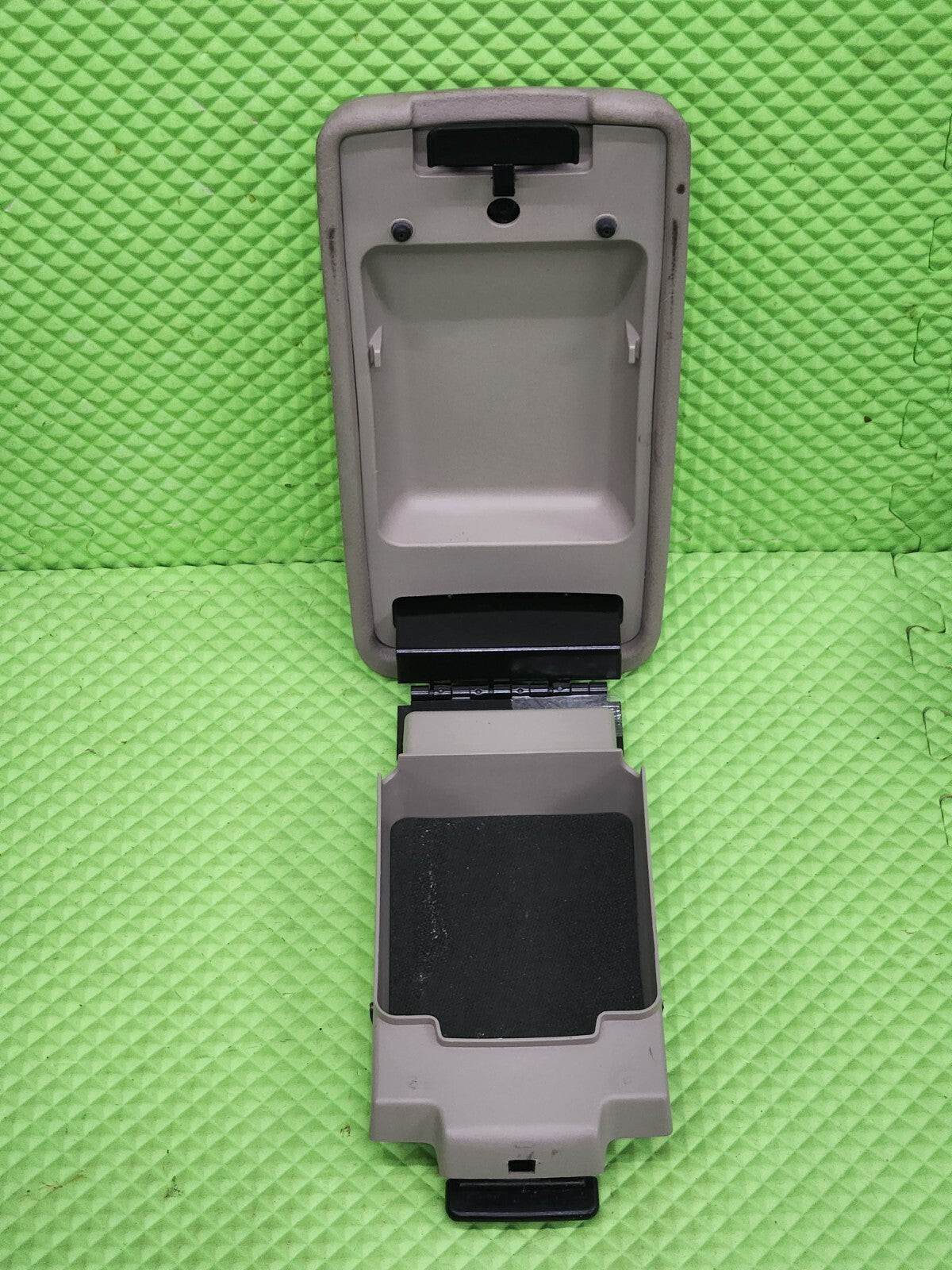 2010-2012 FORD FUSION Front Console Armrest Cover Lid Morad Parts GRAY