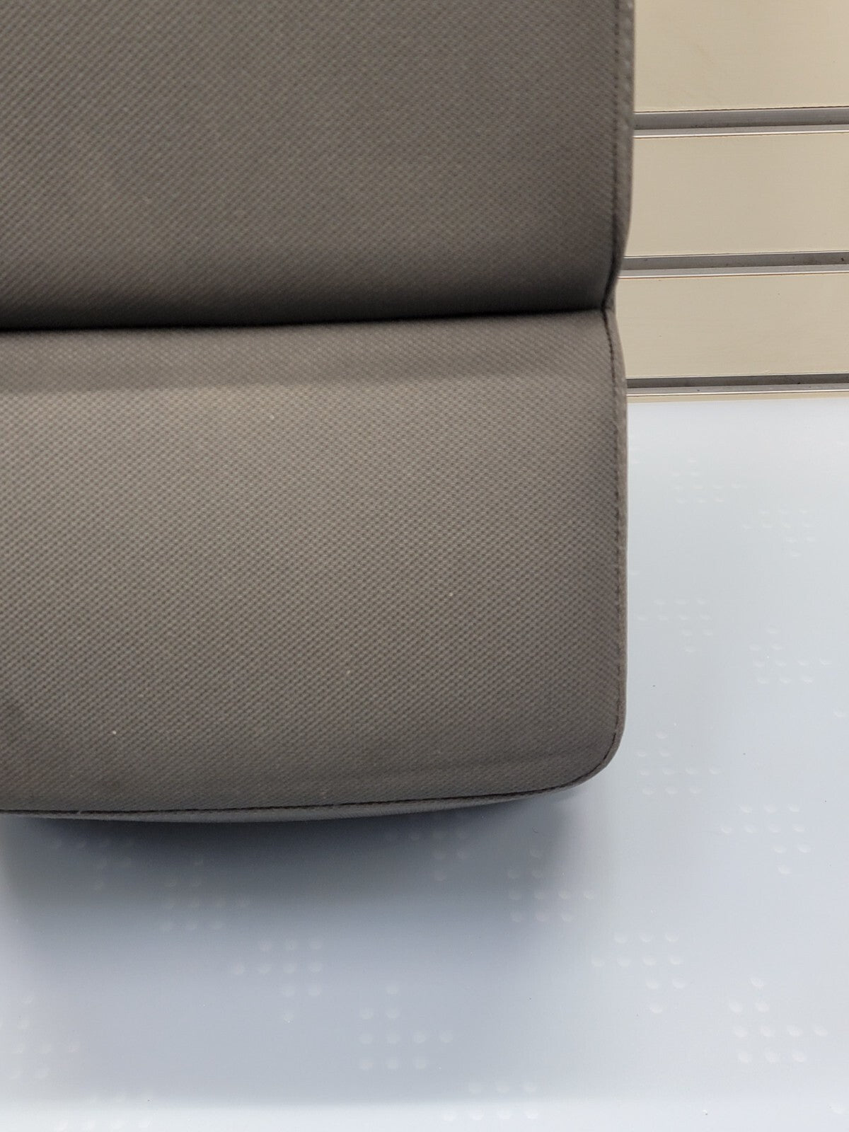04-08 Ford F-150 Jump Seat Center Console Armrest CupHolder Cloth dark gray JS1