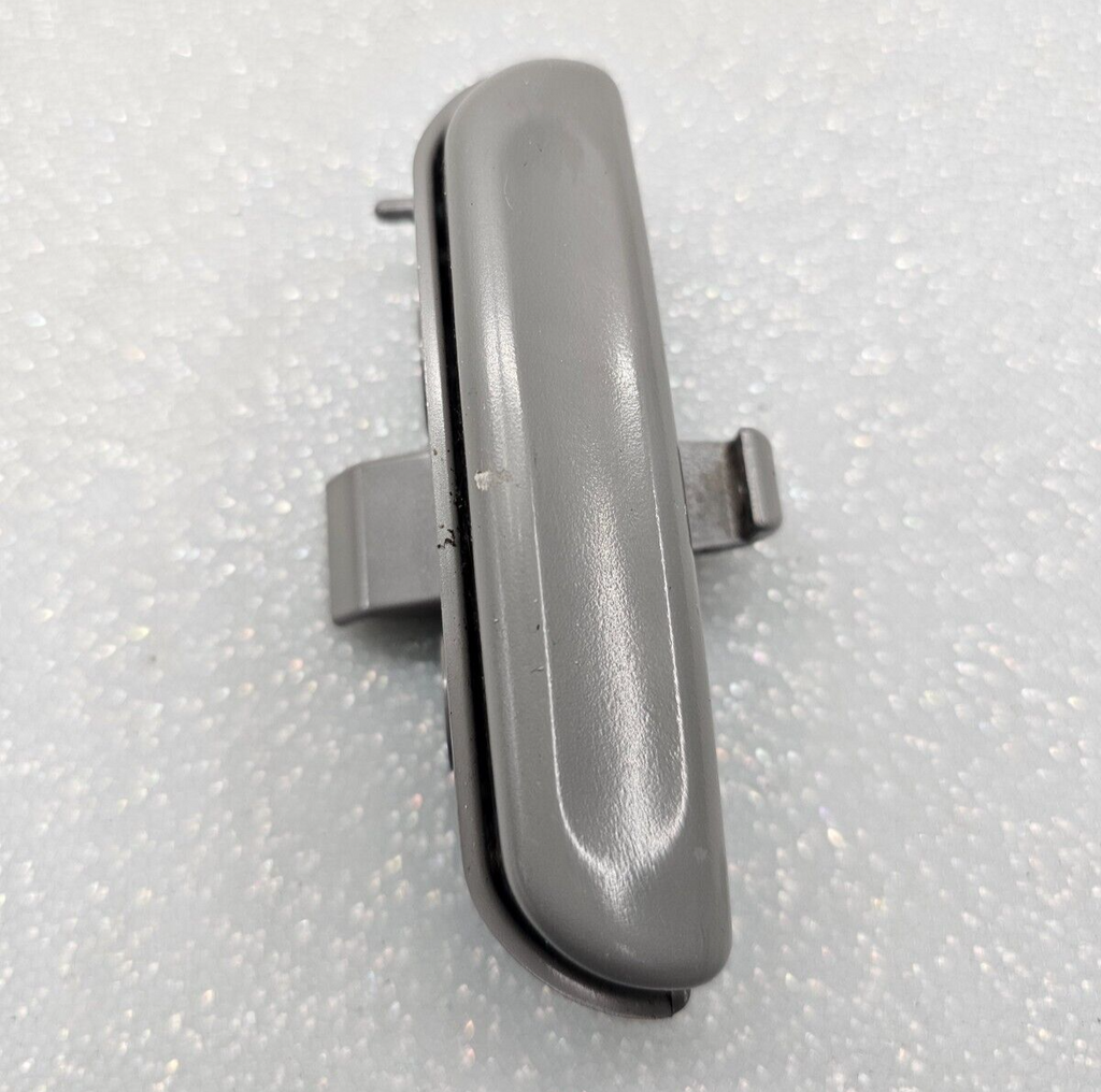 02-08TOYOTA CAMRY SOLARA LEXUS ES330 FRONT CENTER CONSOLE LID ARMREST LATCH GRAY