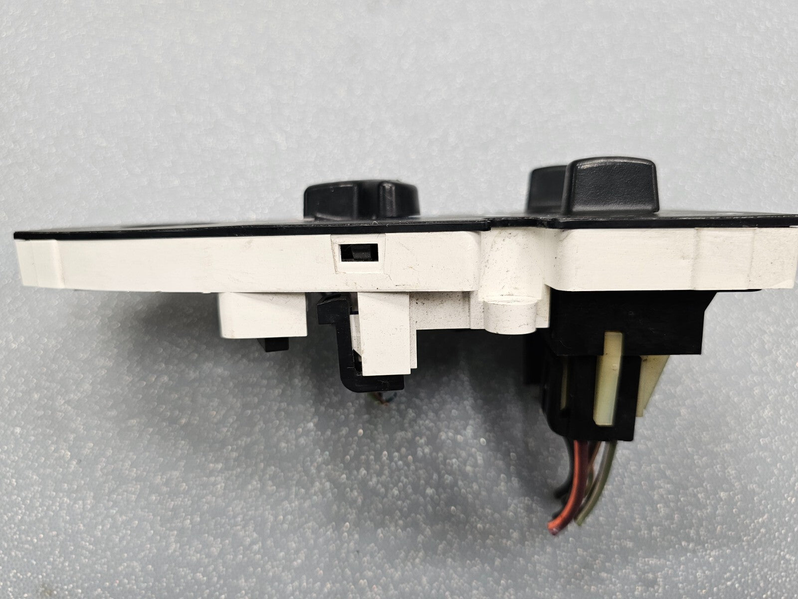 97-03 Ford Econoline E150 Dash AC Heater Temperature Climate Control Conditioner