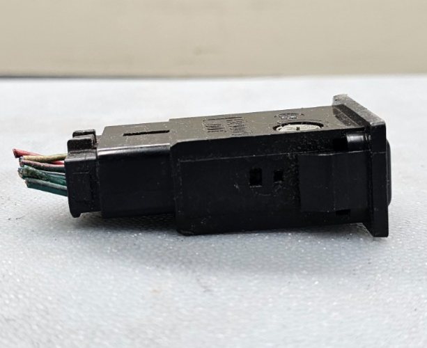 🔥95-04 Tacoma 4Runner Hazard Light Emergency Flasher Pull Switch Assembly Black