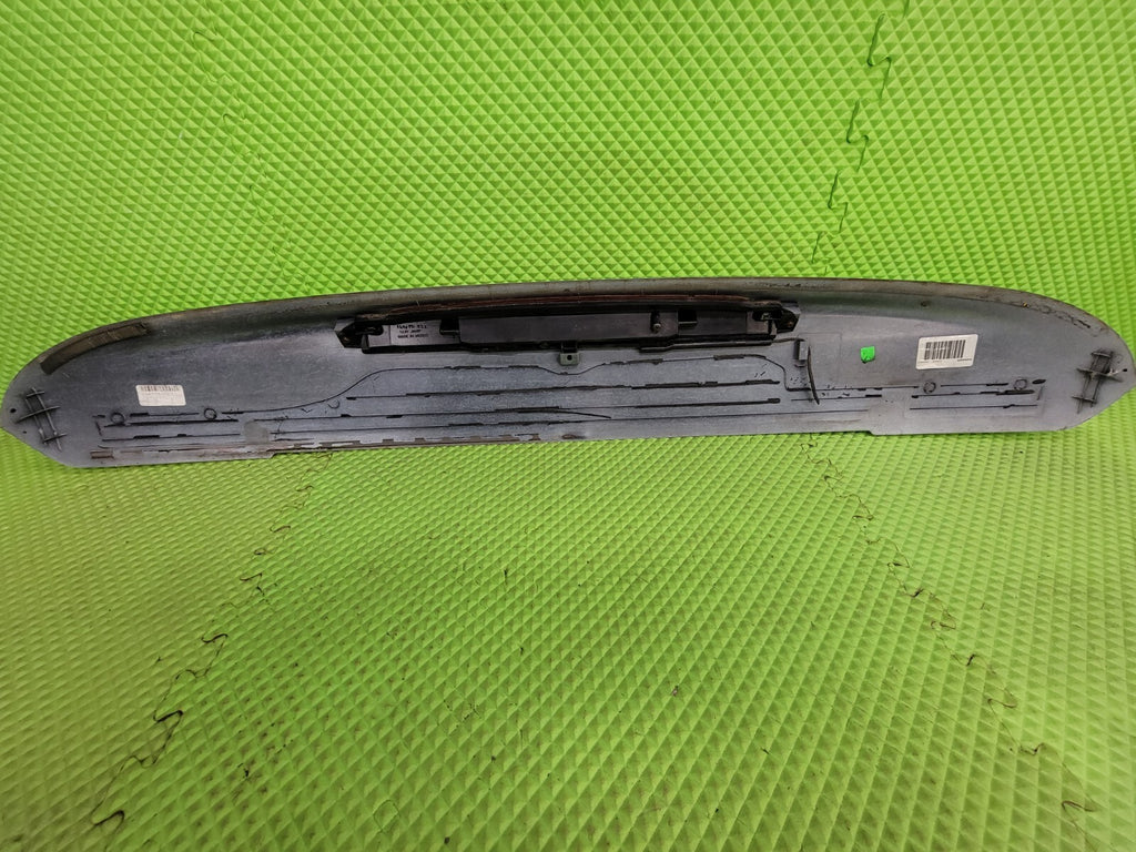 🔥2002-2009 Chevrolet Trailblazer Rear Hatch Spoiler Brake Light White OEM SP2