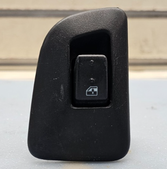 03-06 Silverado Tahoe Suburban Yukon Sierra Right Rear Window Door Switch Black