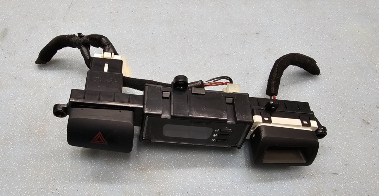 🔥06-10 Kia Sportage Hazard Switch Control Dash Digital Clock Display Time Black
