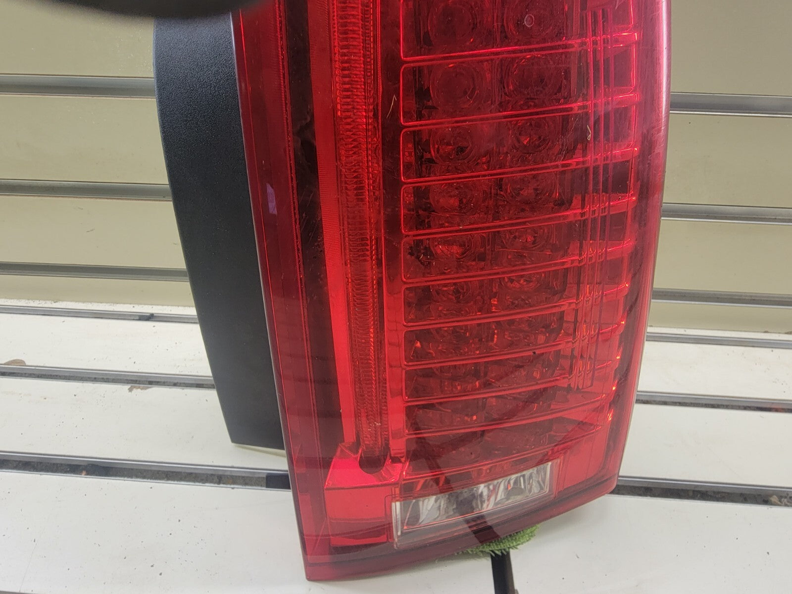 🔥2008-2013 Cadillac CTS Sedan Taillight Lamp Assembly passenger Side right
