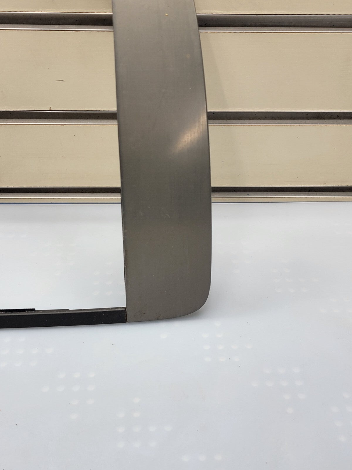 🔥07-13 SUBURBAN TAHOE YUKON CENTER DASH RADIO BEZEL TRIM SILVER