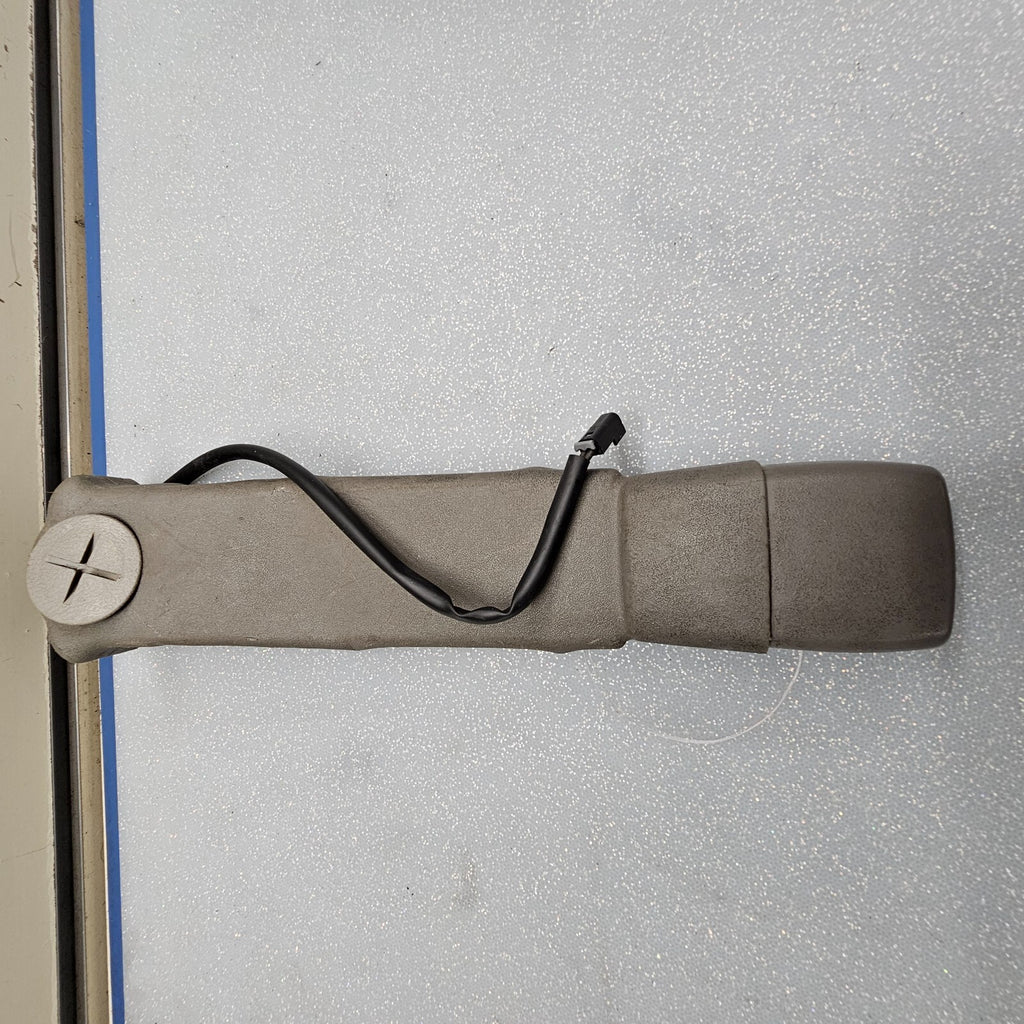 🔥01-07 Chevrolet Express GMC Savanna Seat Belt Buckle Front Right Passenger OEM