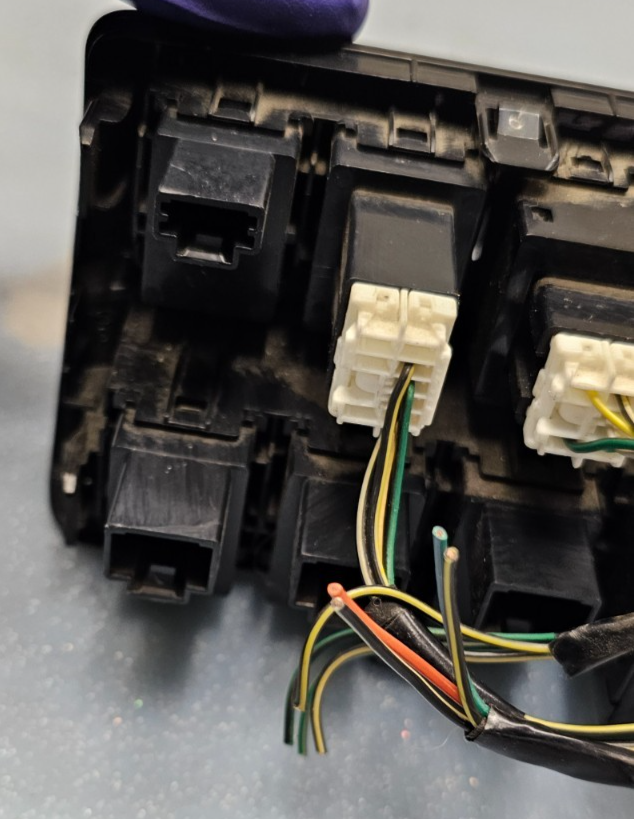 🔥2018-2023 Subaru Crosstrek Front  dashboard switch panel  OEM