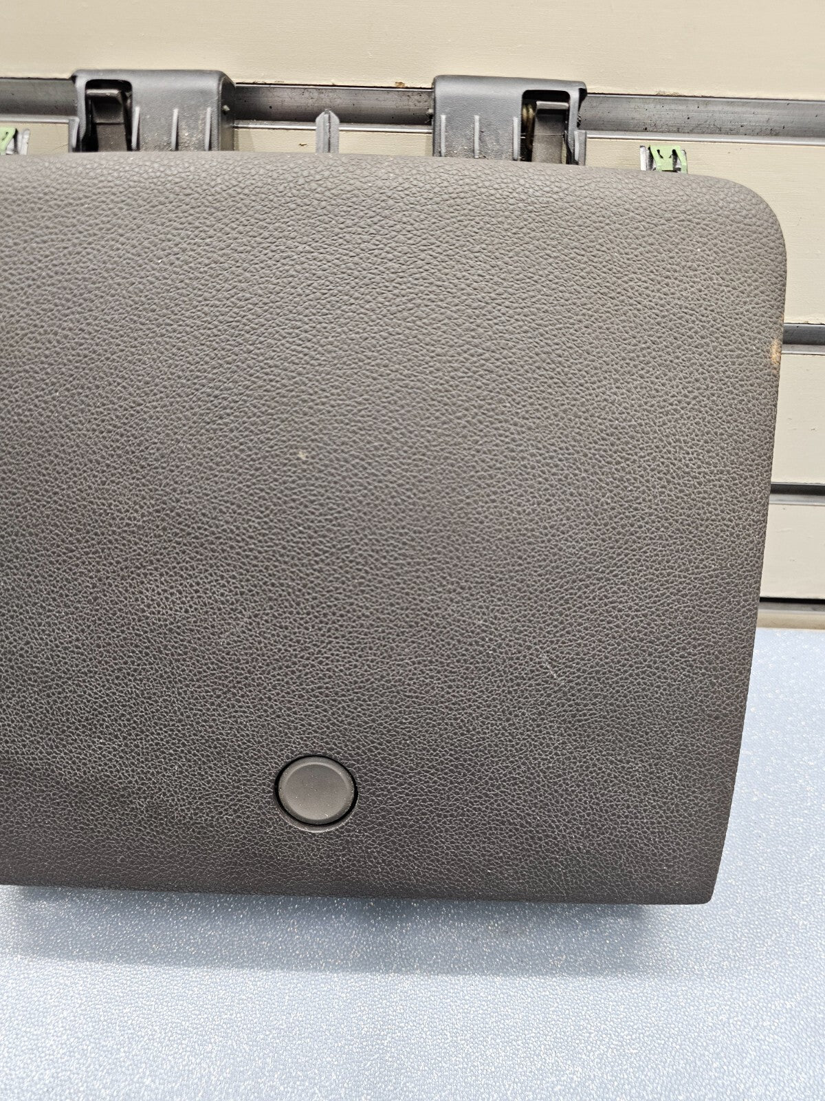 🔥2004-2008 FORD FREESTYLE TAURUS X UPPER DASH GLOVE BOX BLACK