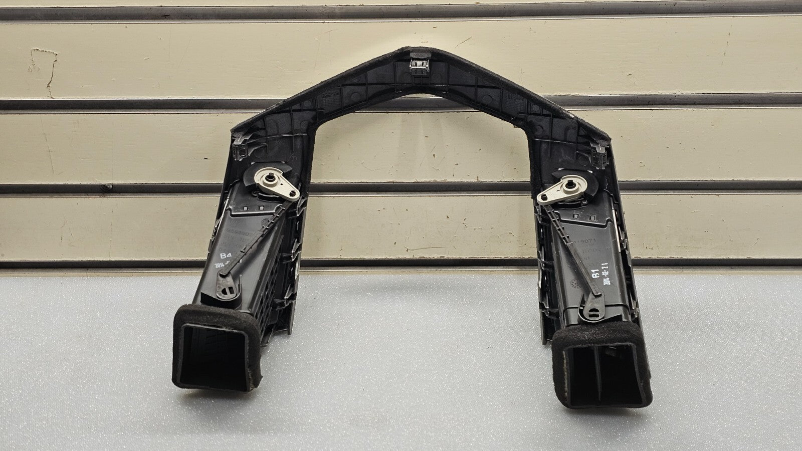 🔥11-15 Cruze Center Dash AM FM Radio Stereo Display Bezel Trim Panel Silver OEM