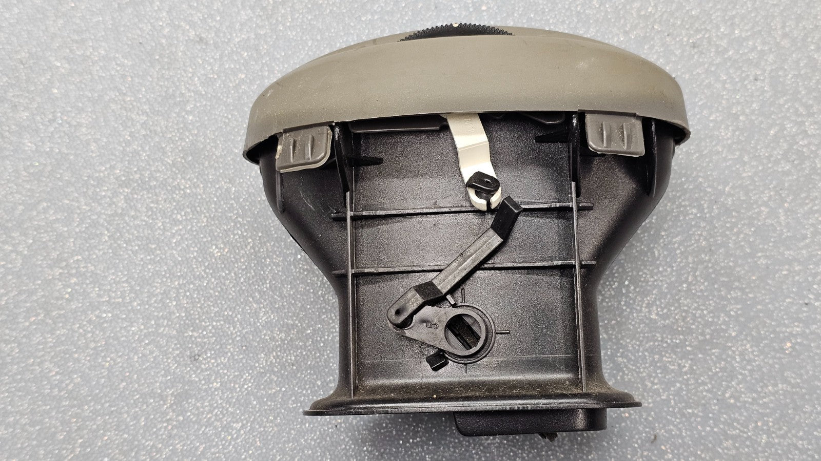 🔥00-04 FORD FOCUS Dash Left Driver Air Vent A/C AC Heater Panel Black/Tan