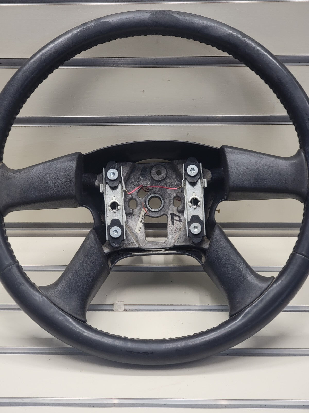 🔥03-06 SILVERADO SIERRA YUKON TAHOE SUBURBAN STEERING WHEEL LEATHER BLACK
