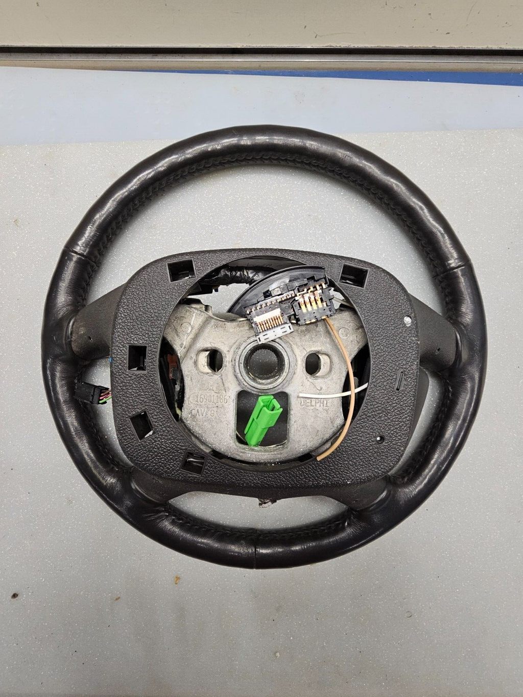 🔥2007-2014 Chevrolet Silverado Sierra Tahoe Yukon Leather Steering Wheel Black