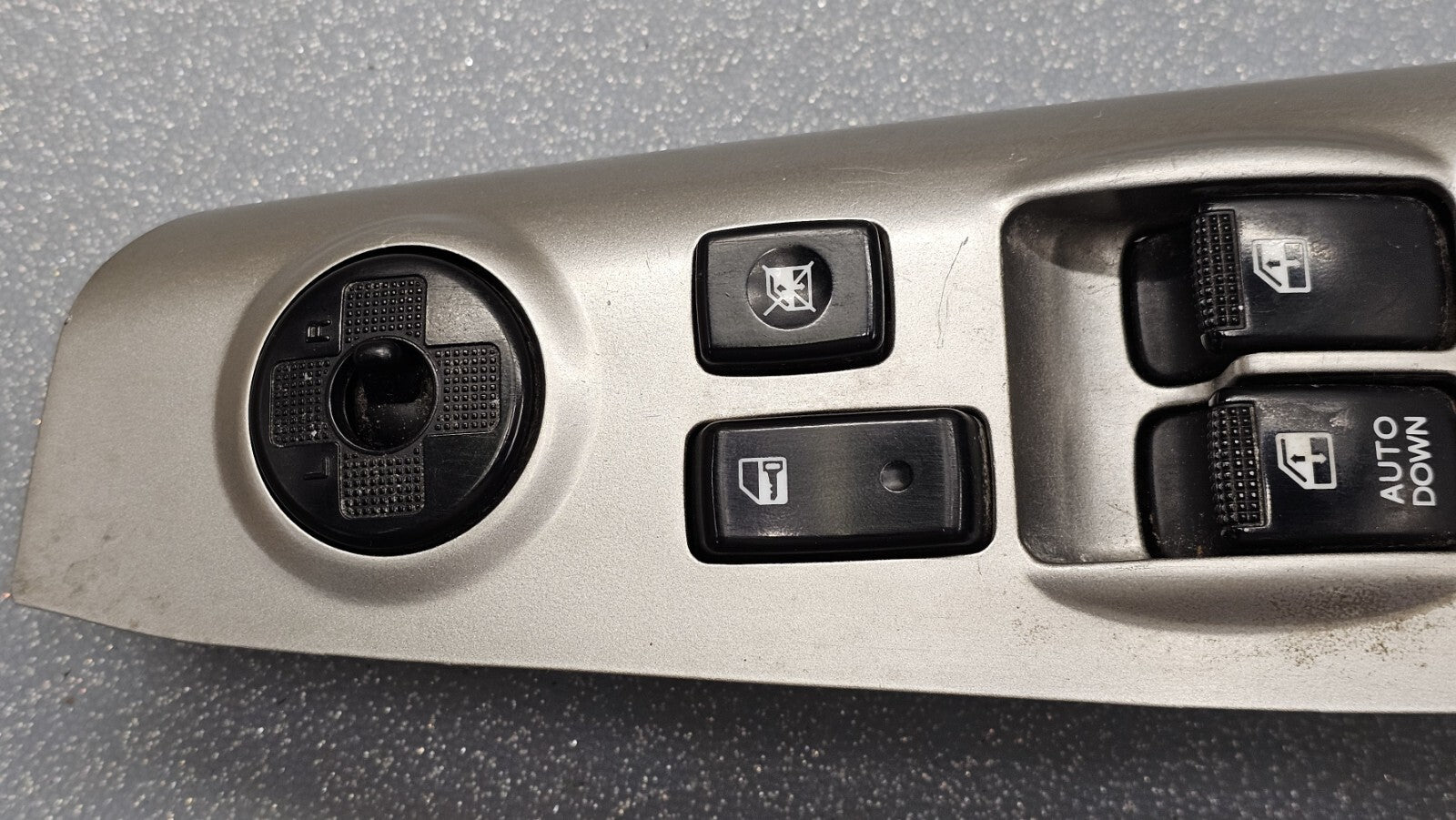 🔥05-10 SPORTAGE LEFT DRIVER MASTER POWER WINDOW SWITCH CONTROL ASSEMBLY SILVER