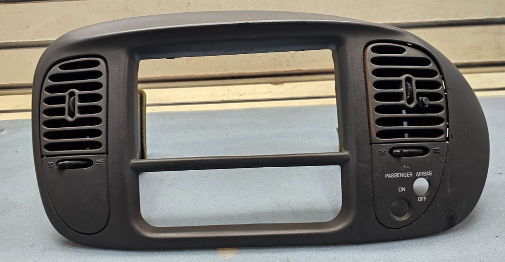 🔥97-03 Ford F150 Center Dash FM Radio Climate Trim Stereo BEZEL Panel GRAY B1
