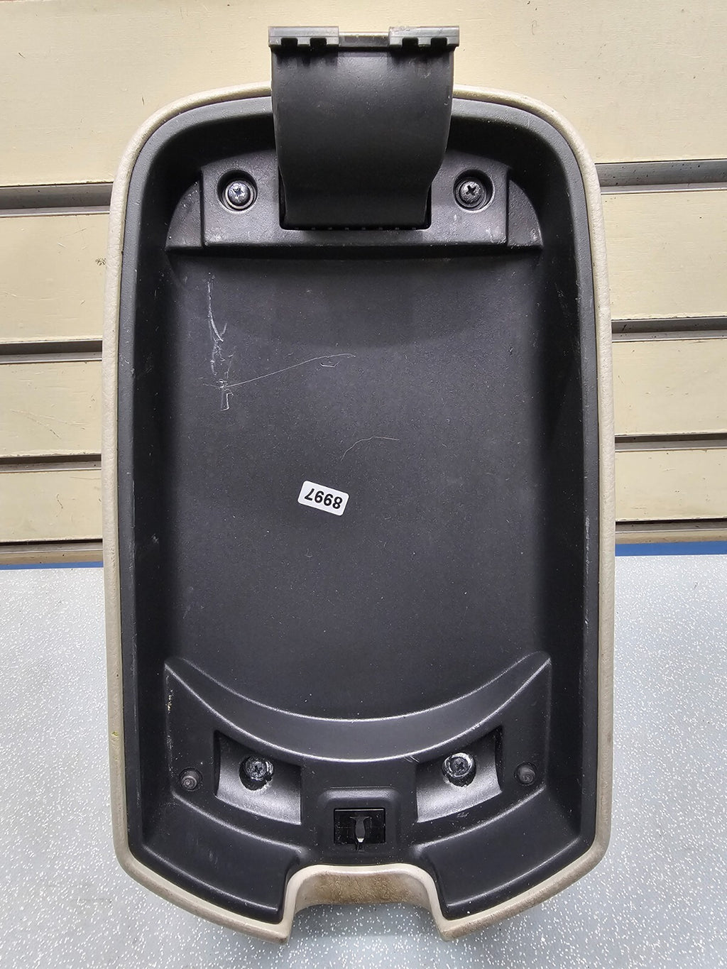 06-12 Toyota RAV4 Center Console Armrest Lid Cover Top Leather Assembly LT GRAY