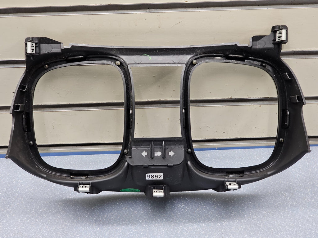 🔥13-15 MALIBU DASH INSTRUMENT CLUSTER SPEEDOMETER TACHOMETER BEZEL SILVER/BLACK