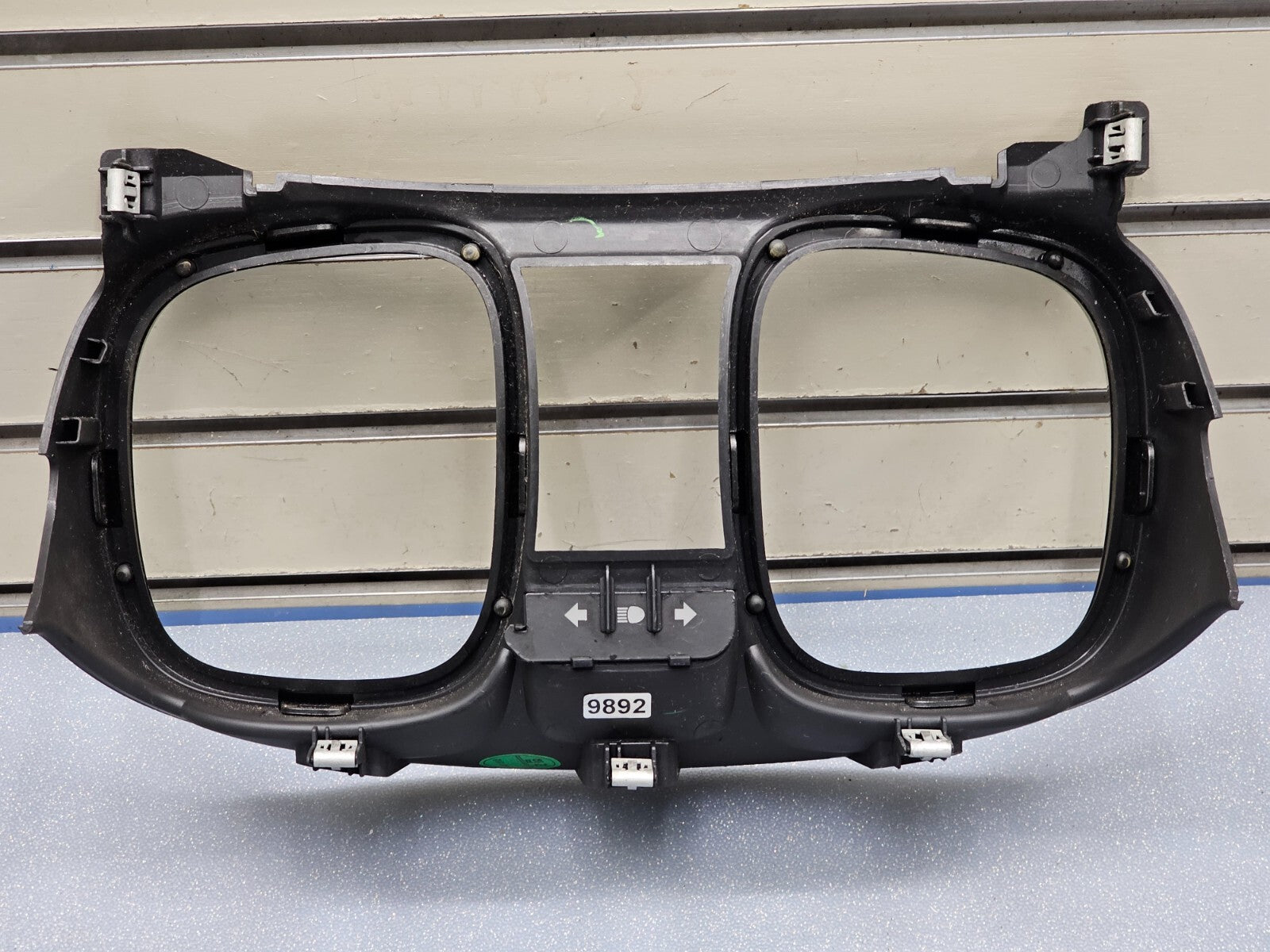 🔥13-15 MALIBU DASH INSTRUMENT CLUSTER SPEEDOMETER TACHOMETER BEZEL SILVER/BLACK