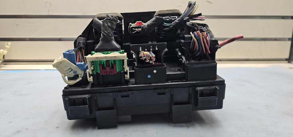 🔥08-09 Dodge Grand Caravan Journey Town Country Fuse box TIPM Power Module OEM