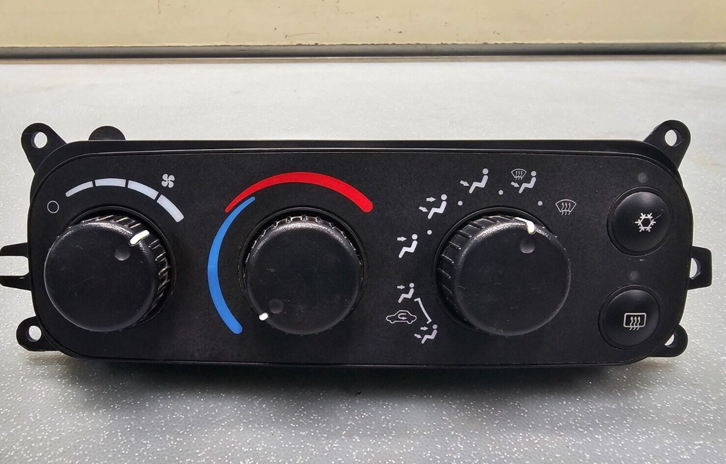 02-05 Dodge RAM 1500 Dash AC Heater Climate Temperature Control Air Conditioner