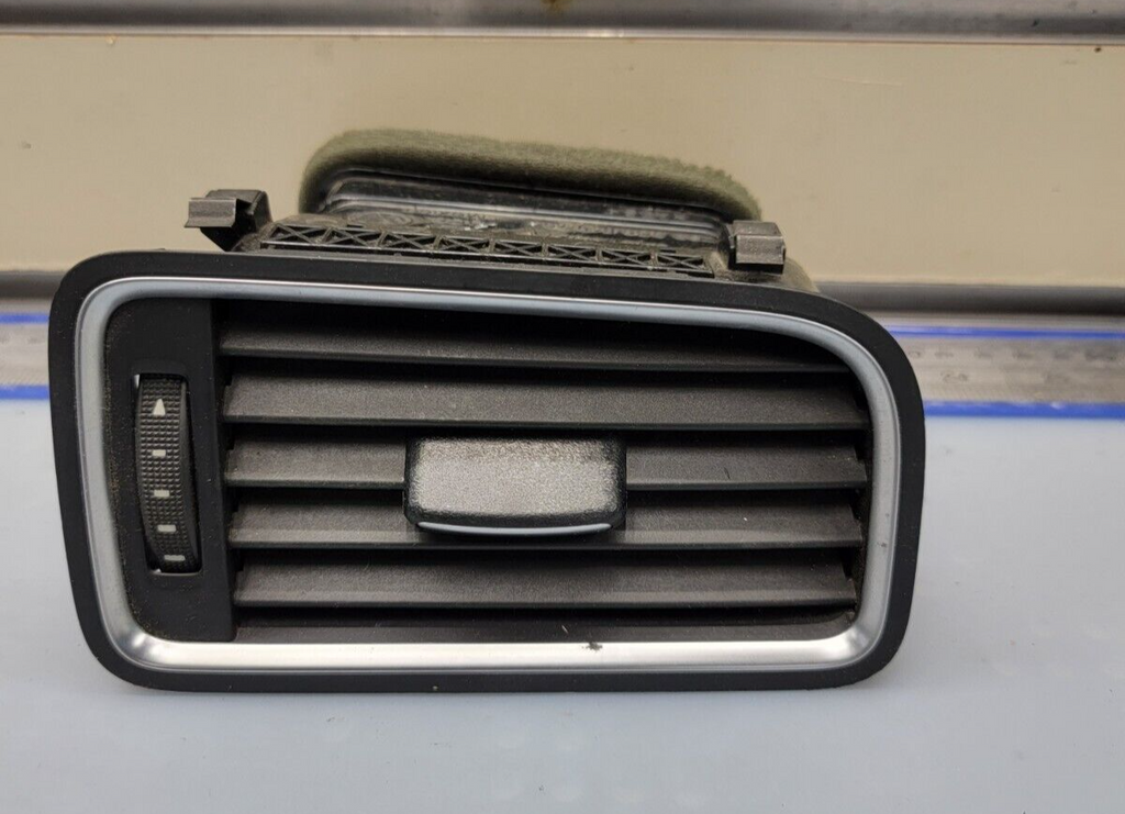 🔥11-18 VW Volkswagen Jetta Right Passenger Side Dash AC Air Vent W/Trim OEM