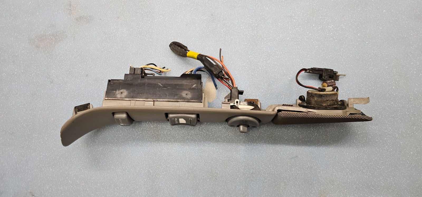 🔥95-99 Chevy CK Tahoe Yukon Left Driver Master Power Window Door Switch Tan WS2