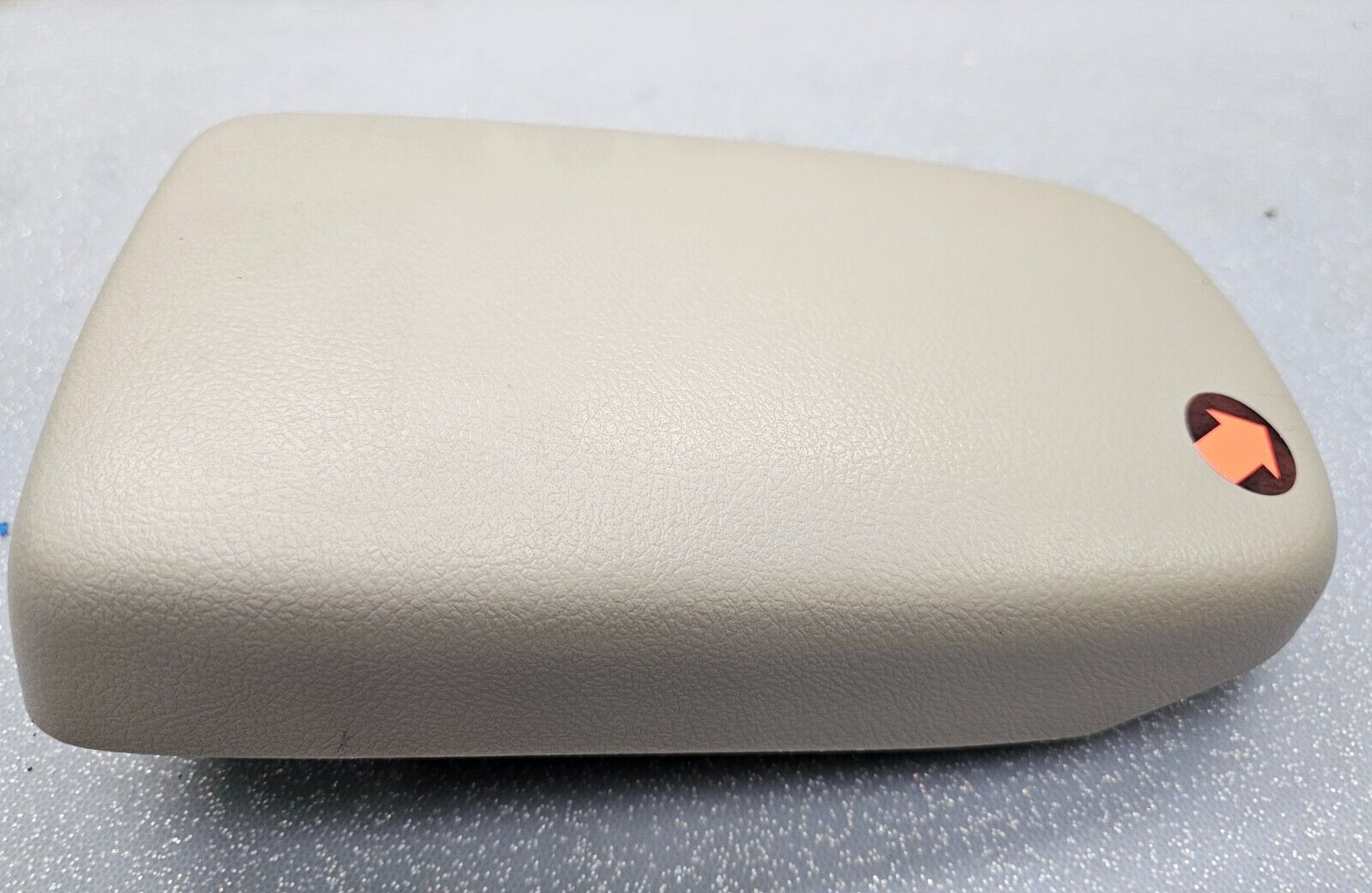 🔥09-13 TOYOTA COROLLA CENTER CONSOLE ARM REST LID TOP PAD COVER LT TAN ASSEMBLY