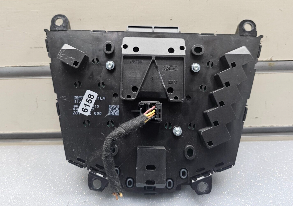 12-14 FORD FOCUS CENTER DASH AM FM RADIO STEREO CONTROL TRIM PANEL ASSEMBLY OEM