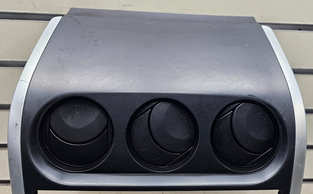 🔥07-09 MAZDA CX7 CENTER DASH PANEL RADIO STEREO CLIMATE BEZEL TRIM BLACK/SILVER