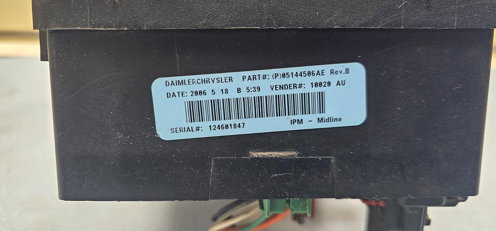 🔥06-07 Grand Caravan Town Country Fuse Box Relay Control Module TPIM Junction