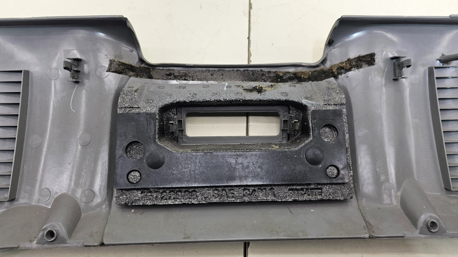 🔥 00-05 Chevy Monte Carlo Dash Bezel Radio Surround Cluster Trim  Black
