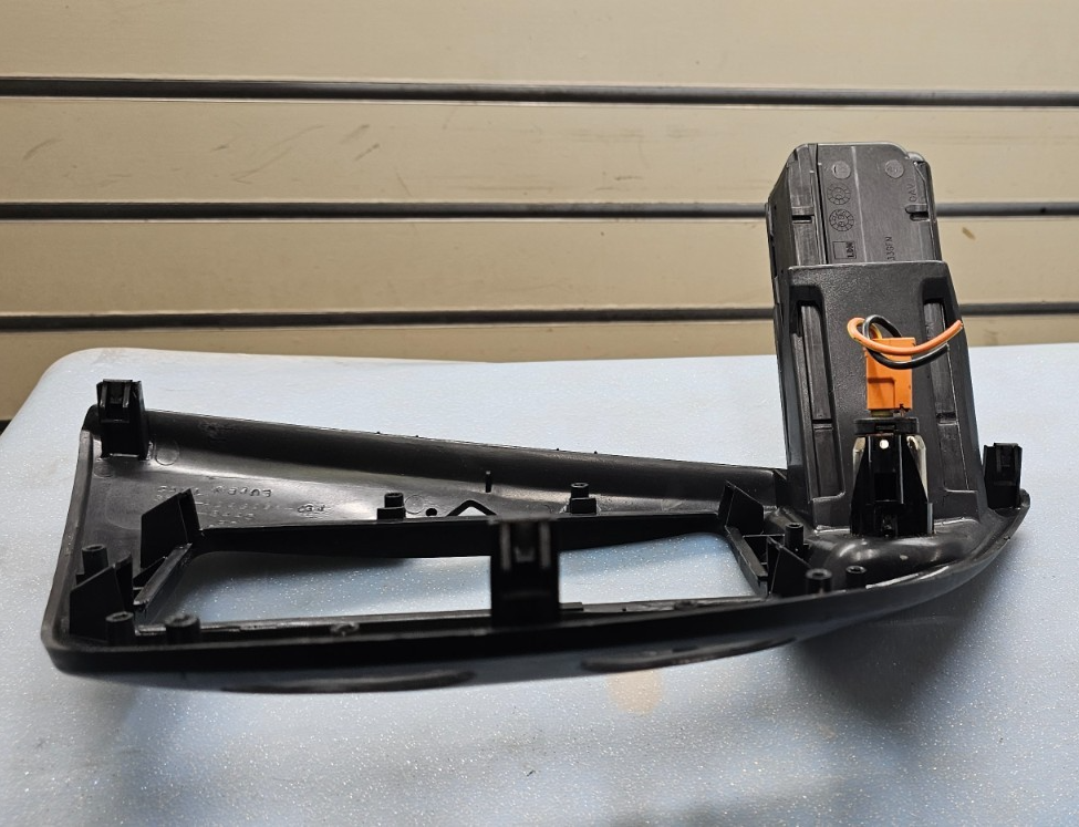 🔥00-04 Ford Focus Dash Climate FM Radio Stereo Display Bezel Trim Panel Black