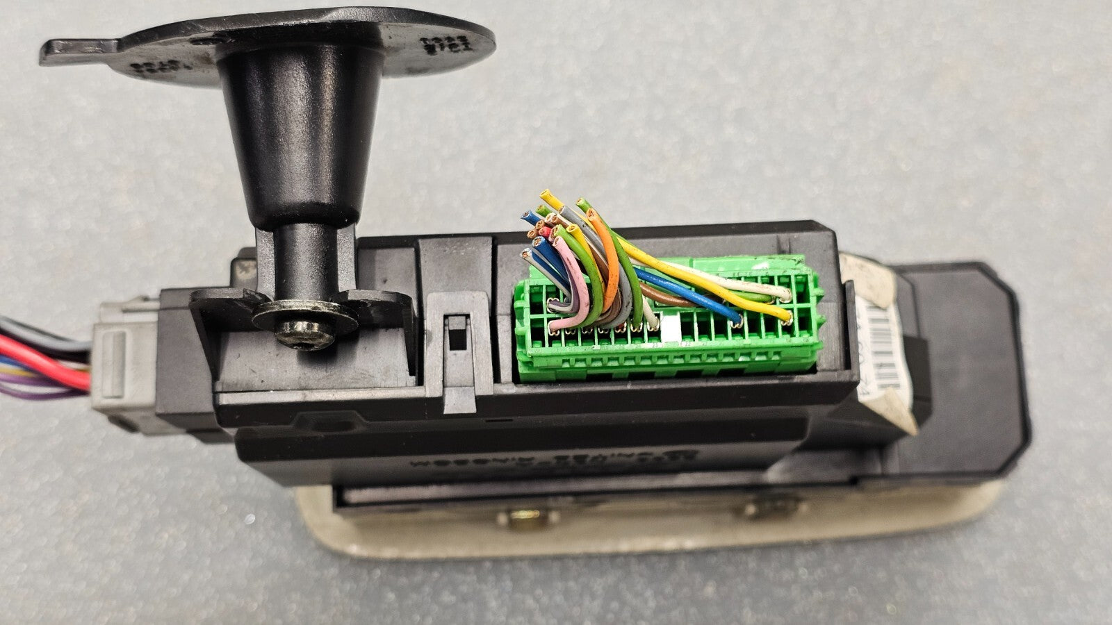 99-14 VOLVO S60 S80 V70 XC90 Front Left Driver Door Master Window Switch LT TAN