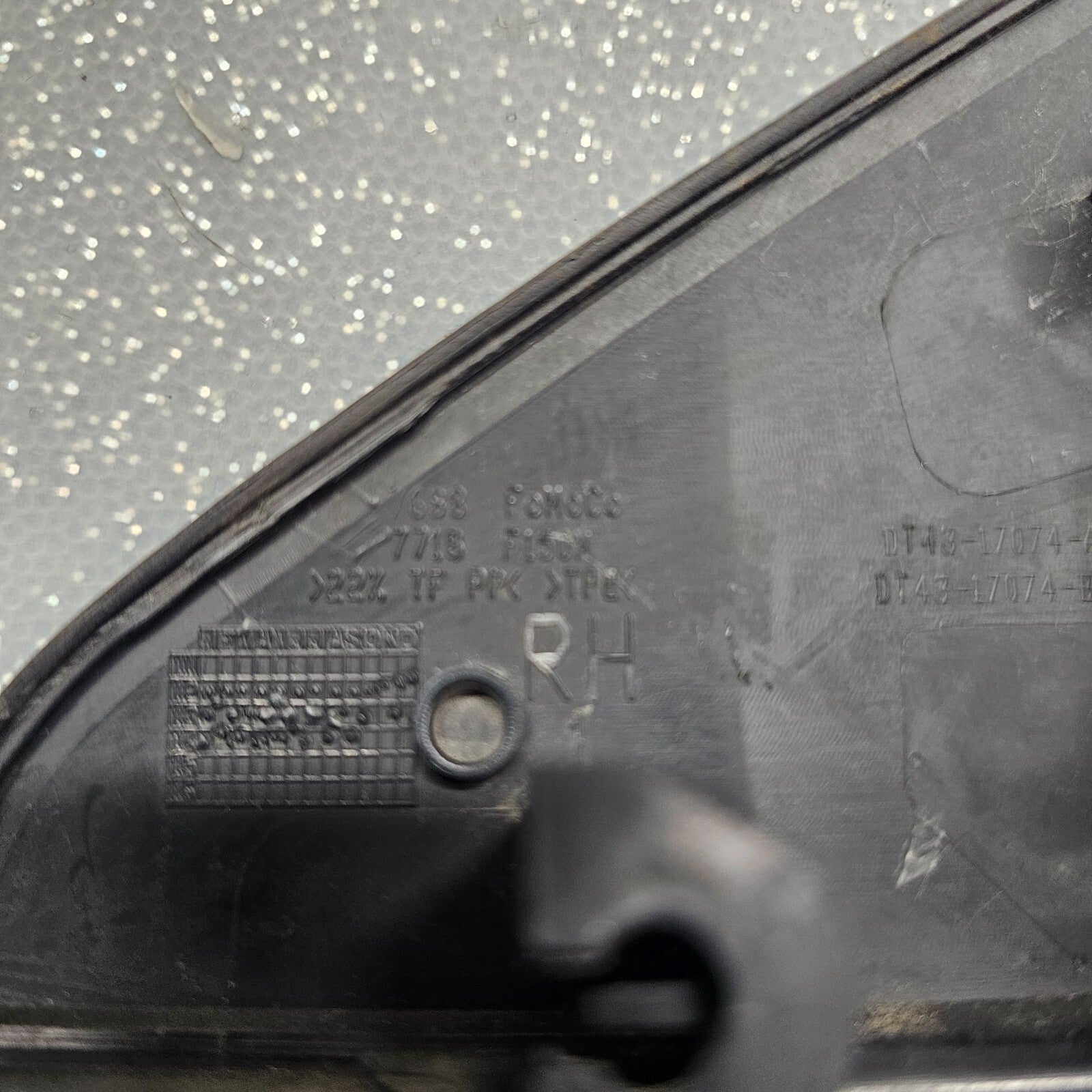 🔥07-14 FORD EDGE RIGHT Fender UPPER BOLT Trim Molding Mirror Cover TRIANGLE OEM