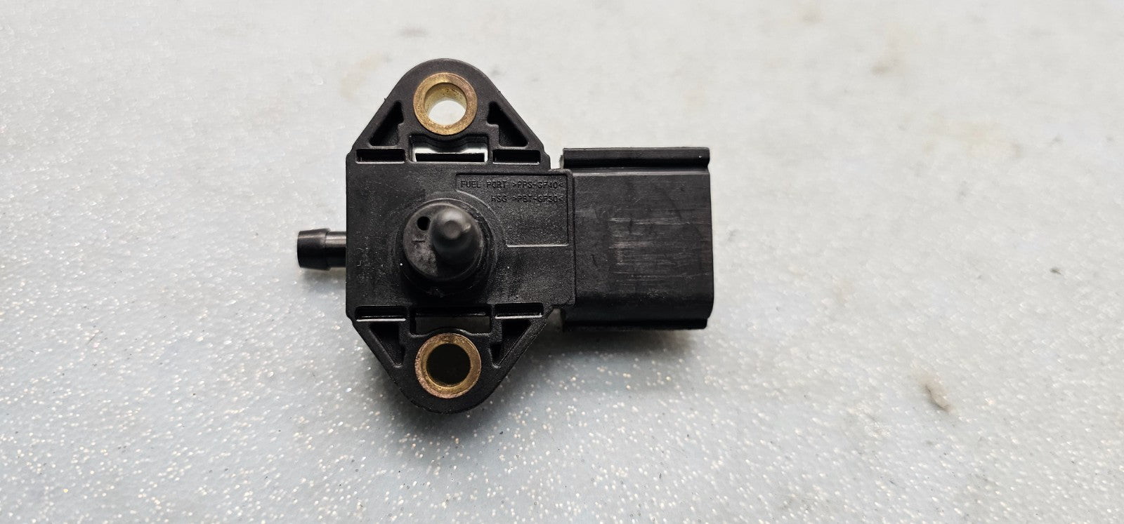 🔥04-14 Crown Victoria Mustang Explorer Fuel Injection Injector Pressure Sensor 