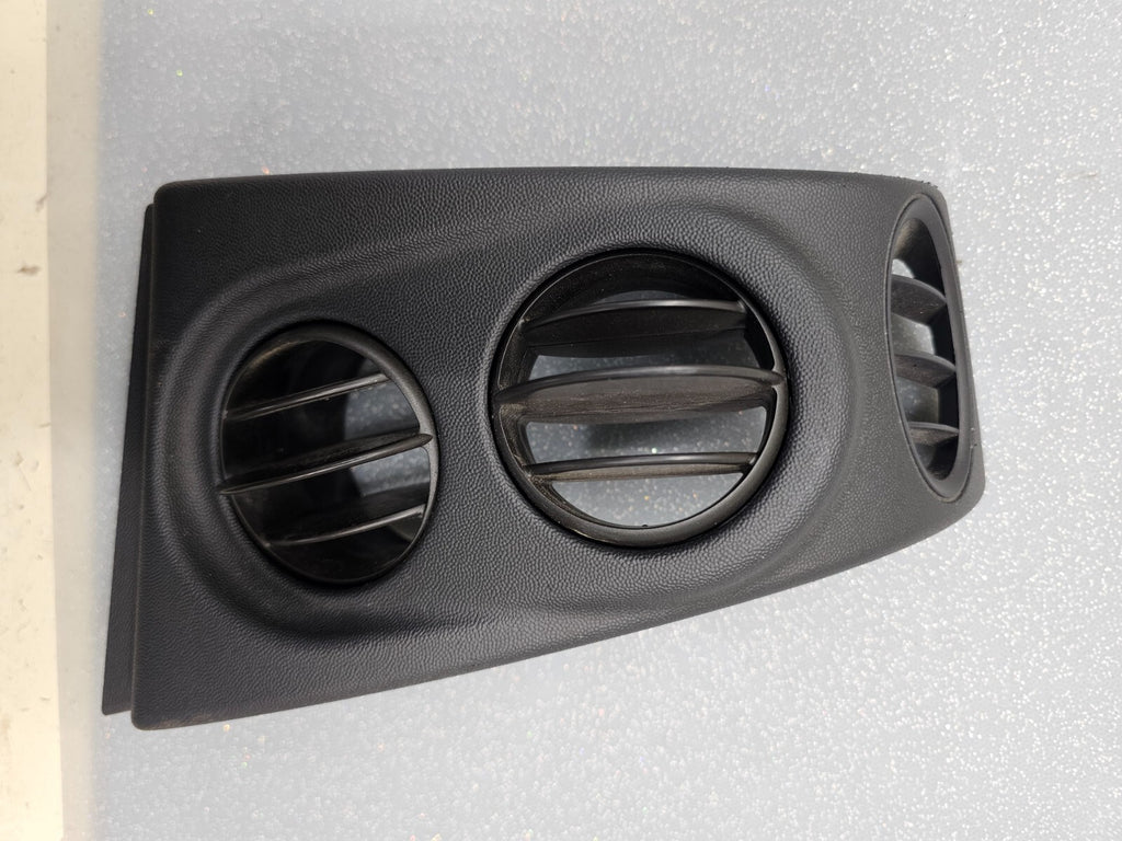 🔥2004-2008 PONTIAC GRAND PRIX DASH DRIVER AIR VENT BLACK