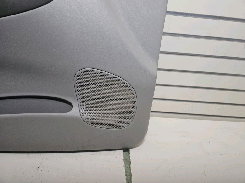 🔥02-09 CHEVY TRAILBLAZER Door Panel  Front LEFT Driver Arm Rest LIGHT GRAY D8