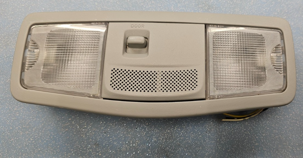 🔥07-17 Lancer Outlander Overhead Console Dome Map Light Lamp Assembly Tan