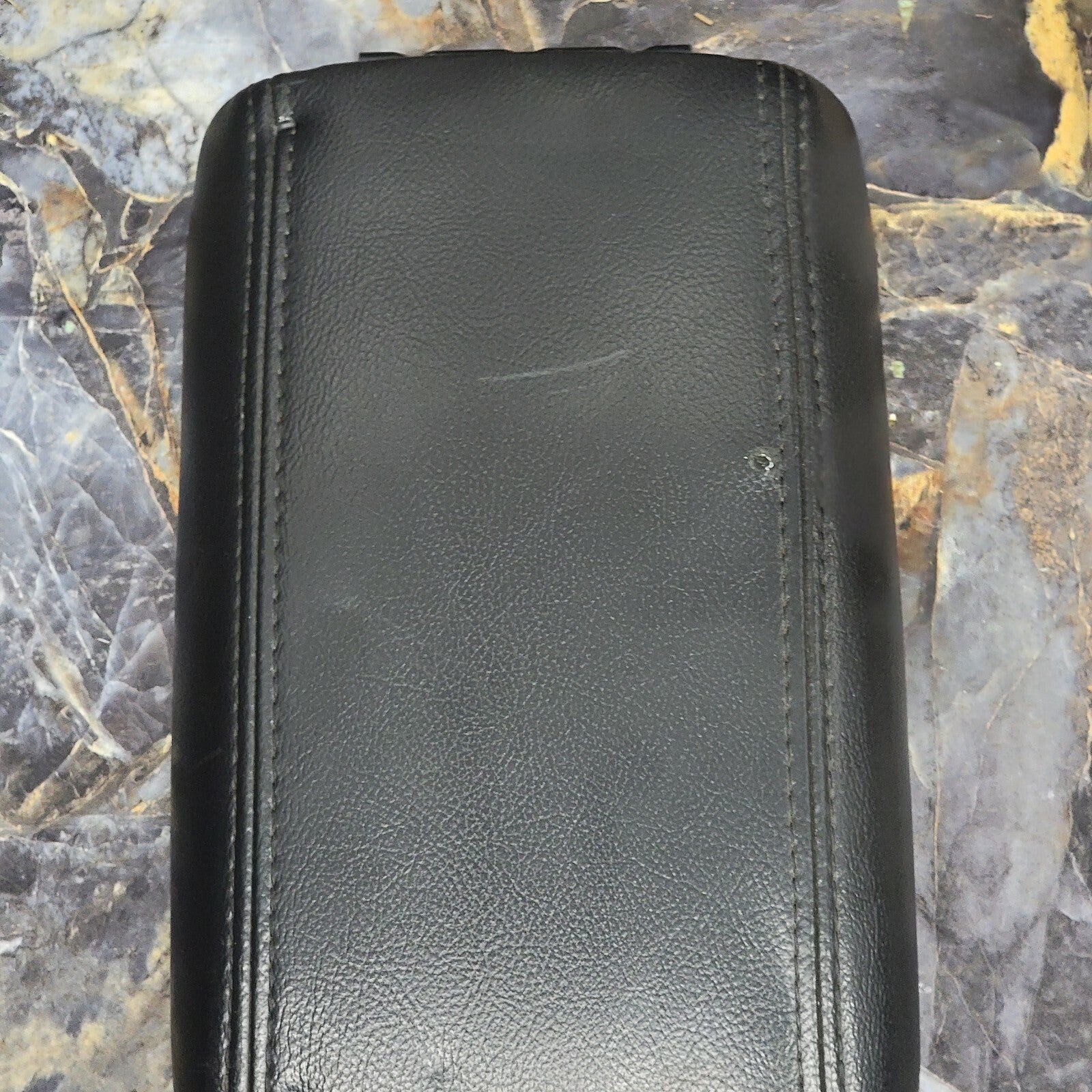 🔥02-09 Chevy Trailblazer GMC ENVOY Center Console Armrest LEATHER Lid BLACK de2