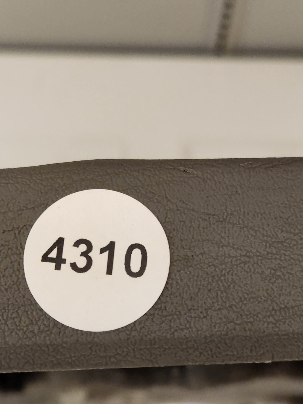 🔥99-07 Ford Excursion F250 F350 Front Driver Side Door Panel Gray OEM