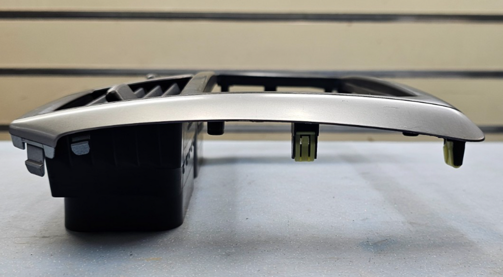 🔥2009-2013 Subaru Forester Center Dash Radio Bezel Trim With Air Vents OEM