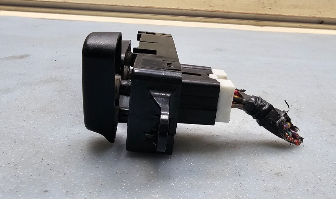 🔥07-12 Nissan Altima Coupe 2dr Front Left Driver Side Power Seat Switch Black