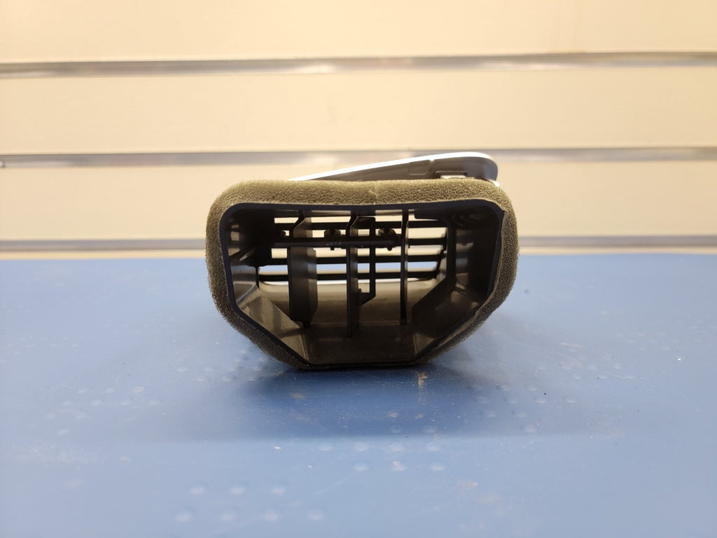 🔥10-17 CHEVROLET EQUINOX RIGHT FRONT PASSENGER DASH AC HEATER AIR VEN VT31