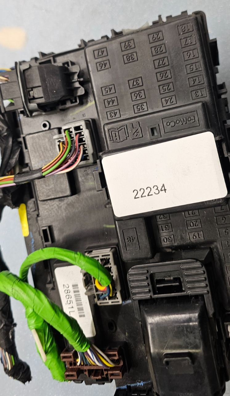 🔥11-16 Edge F150 F250 F350 MARK LT BCM Multifunction Control Module Fuse Box