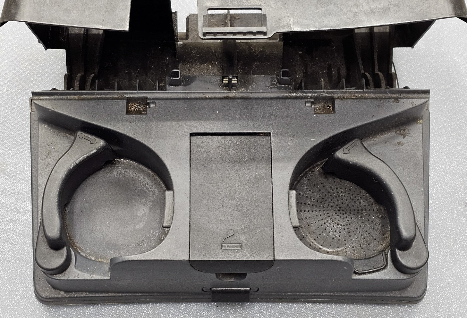 06-08 Dodge Ram 1500 Dash Cup Holder Drink Holder Ash Tray Compartment GRAY CH8