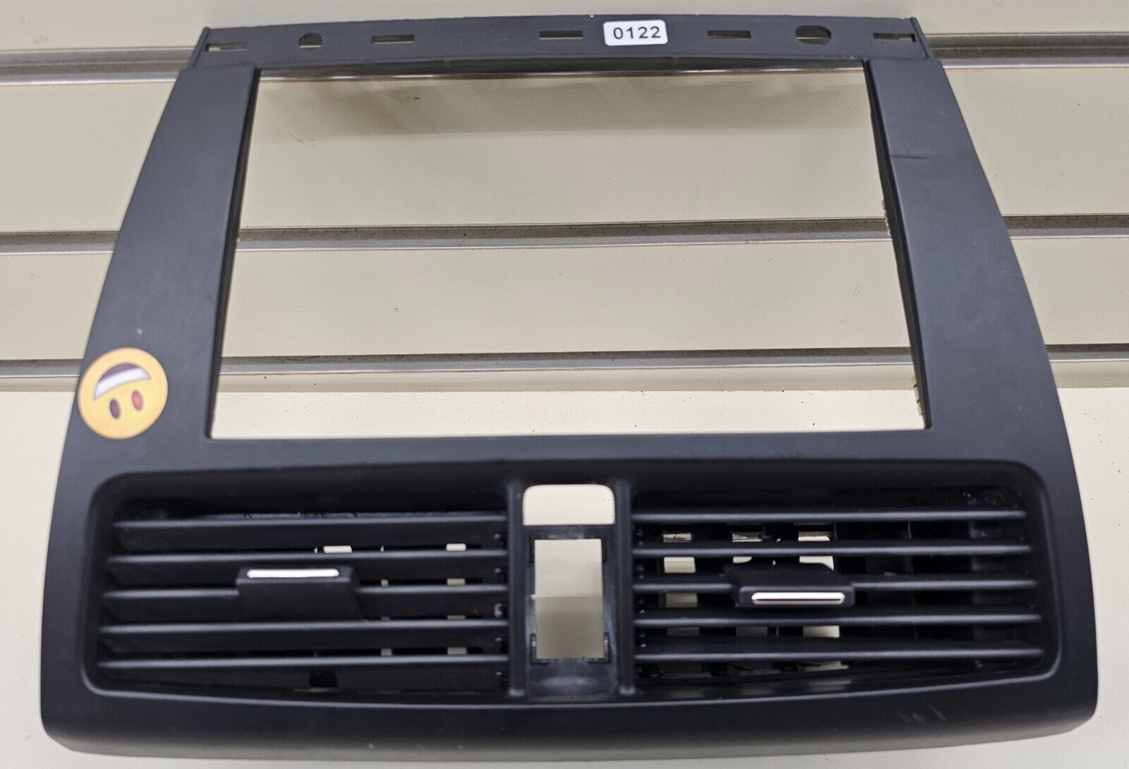 🔥07-09 Suzuki XL-7 Center Dash AM FM Radio Stereo Trim Bezel Panel Black OEM